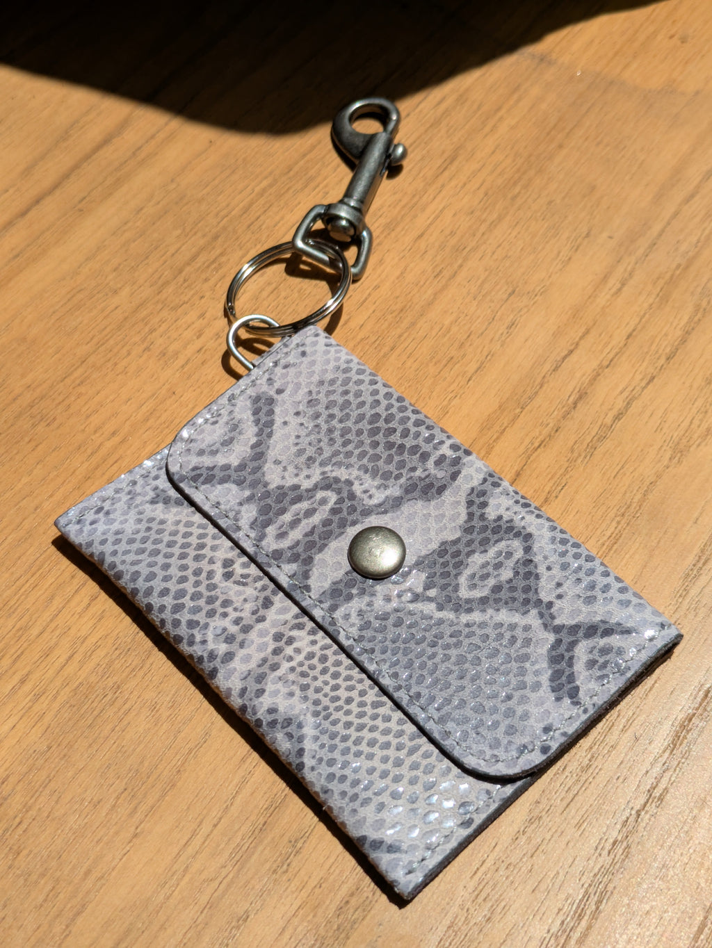 Kim White Keychain Wallet - Snake