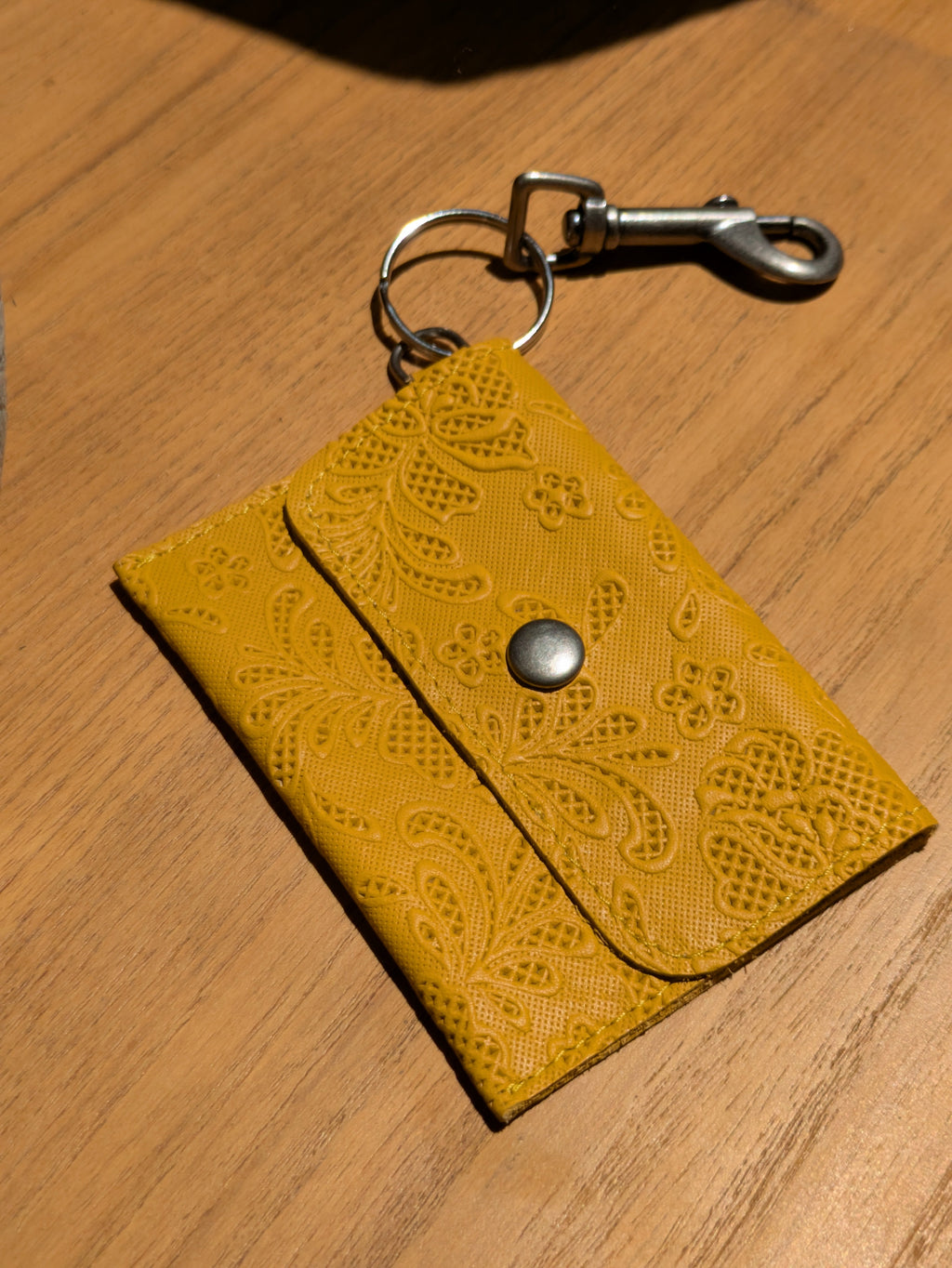 Kim White Keychain Wallet - Colors & Patterns