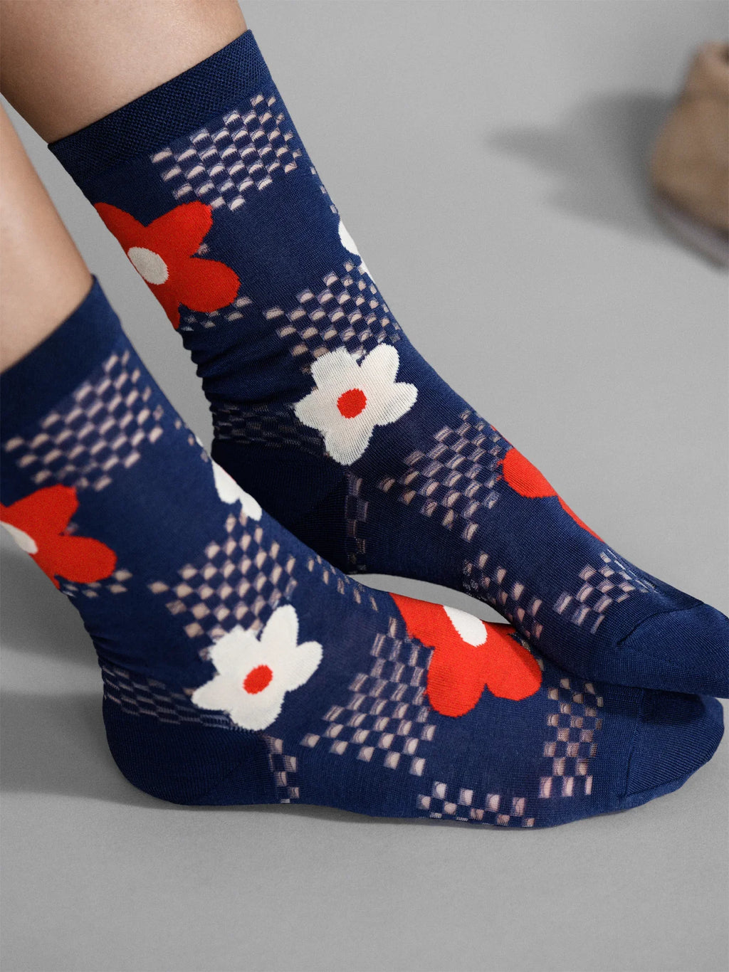 Jillian Flower Crew Socks